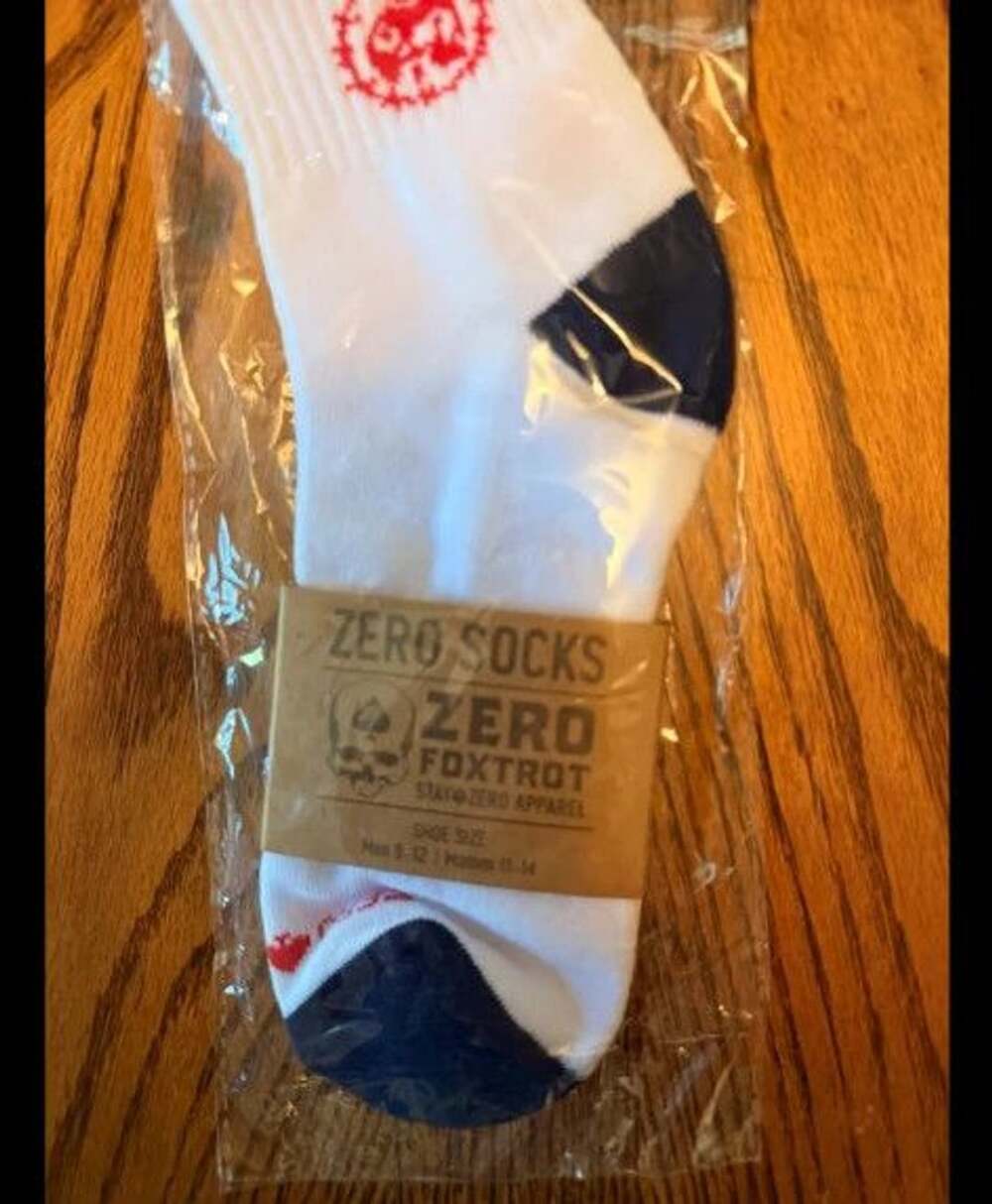 Zero Foxtrot Crew Socks White Red & Navy Graphic NIP Men’s 9–12 Women’s 11–14